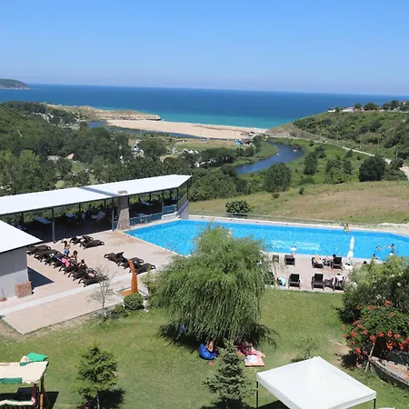 Hotel Kiyikoey Resort Hotel 3*