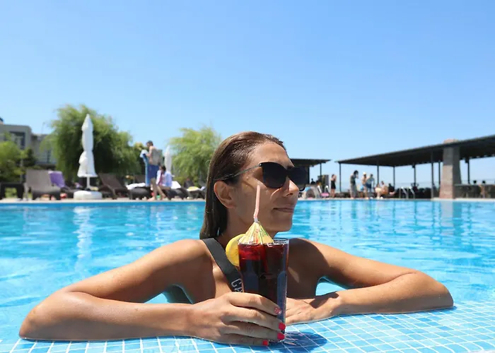 Kiyikoey Resort Hotel 3*